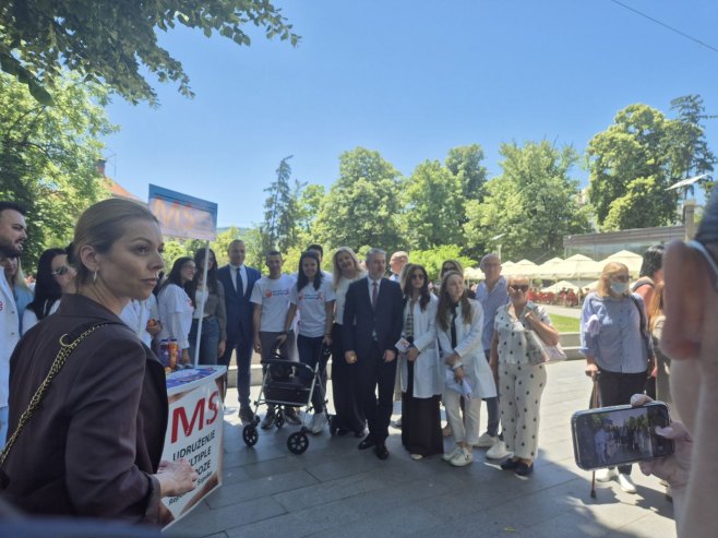 Pod sloganom "Moja glava, moja briga" u Banjaluci obilježen Svjetski dan multiple skleroze (FOTO)