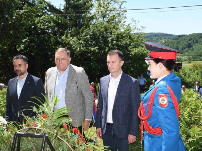 Pomen generalu Taliću - Foto: RTRS