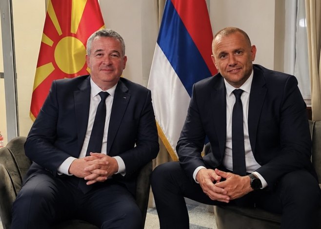 Kuvalja u posjeti Sjevernoj Makedoniji: Sastao se sa Petrovskim