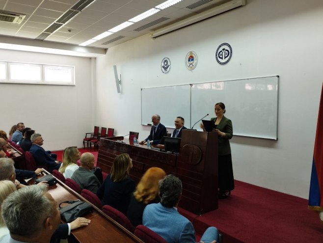 Fakultet političkih nauka Fakultet političkih nauka - Foto: RTRS