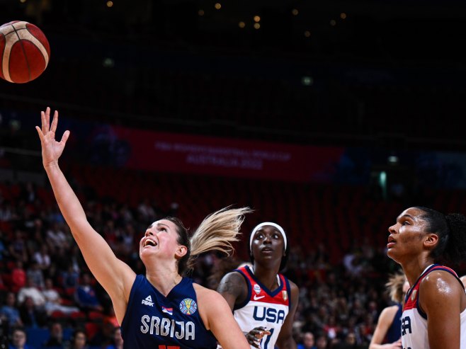 Јovana Nogić postigla osam poena za Finiks u VNBA ligi