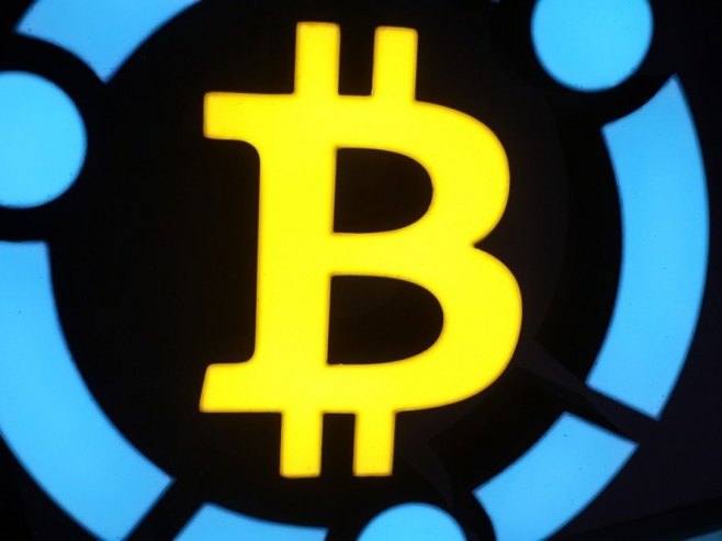 Bitkoin pao za 3,85 odsto na manje od 60.000