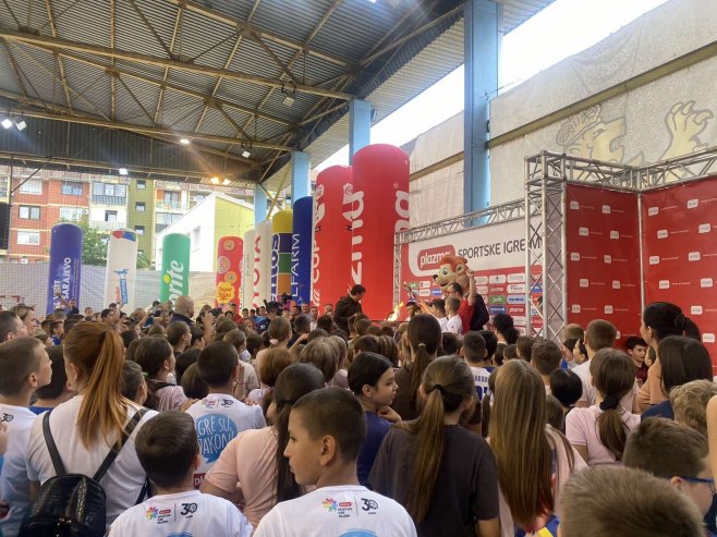 Doboj domaćin sportskih igara mladih, učešće uzelo 1.300 učenika (VIDEO)