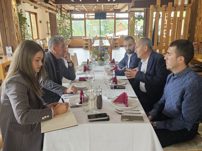 Puhovac: "Ravna planina" odličan primjer kako privatna inicijativa kreira turistički brend