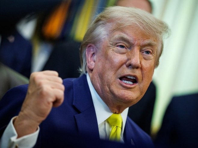 Donald Tramp (Foto: EPA/SAMUEL CORUM) - 