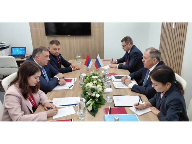 Dodik sa Lavrovom u Sankt Peterburgu (VIDEO)