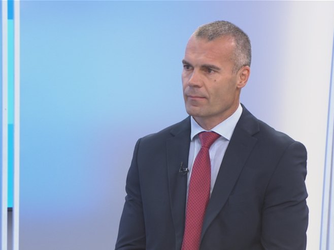 Kako prepoznati sumnjive poruke i zaštititi lične podatke pred sezonu godišnjih odmora? (VIDEO)