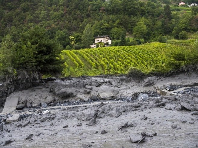 Snažno nevrijeme pogodilo noćas Opštinu Žetale (FOTO)