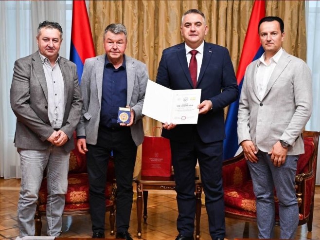 Minić sa članovima Kinološkog saveza