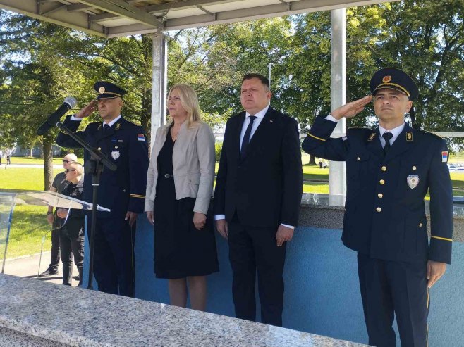 Cvijanovićeva čestitala maturantima Srednje škole unutrašnjih poslova Srpske