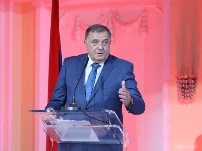 Dodik: Odugovlačenje ocjene ustavnosti Šmitovog zakona dio političke ujdurme Sarajeva i dijela međunarodne zajednice (VIDEO)