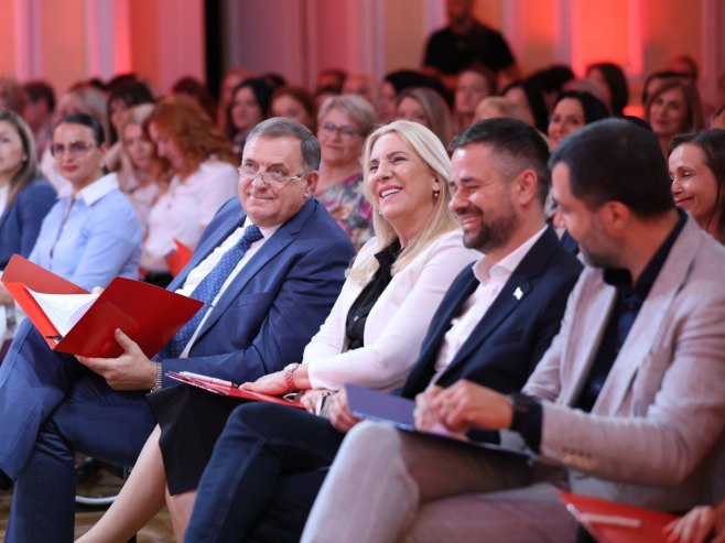 Cvijanović: Zahvaljujući ženama, SNSD iz političke stranke prerastao u političku porodicu