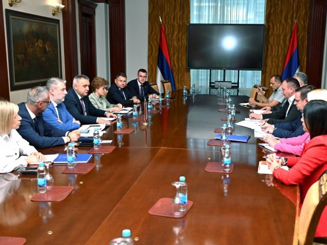 Najvažnija pitanja - regres i opšti kolektivni ugovor; Prvi put veća dnevnica za rad nedjeljom