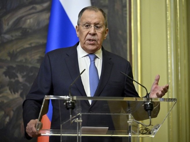 Lavrov: Zabrinjavaju napadi Kijeva na brodove na Crnom moru