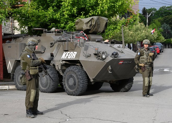 Slovenija ne planira da smanji broj vojnika KFOR-a na KiM