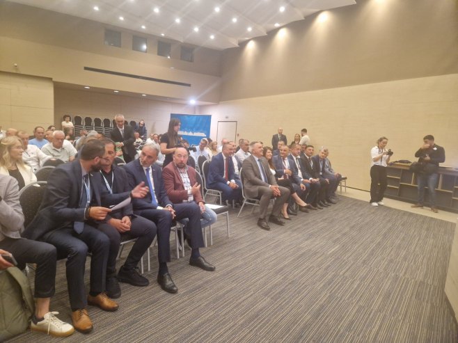 Minić: Srpska ima stručan kadar i kapacitete da zaokruži sve aktivnosti na kontroli hrane i zdravlja životinja