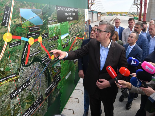 Spojena glavna konstrukcija na mostu preko Dunava kod Novog Sada; Vučić: Ovo je veličanstven poduhvat