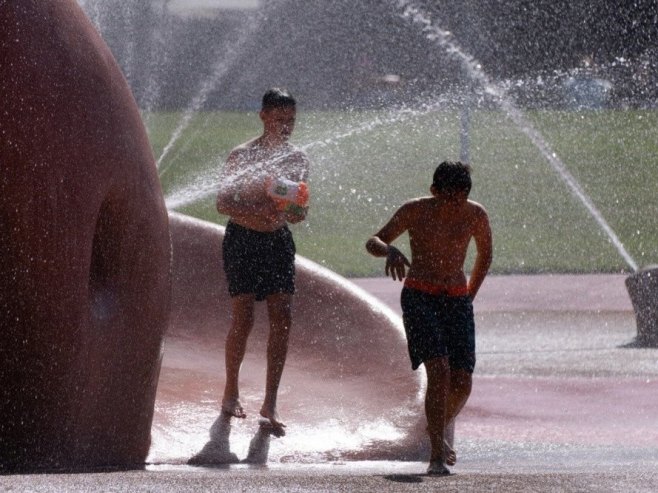 Meteorolozi upozorili: "Toplotna kupola" donosi temperature i do 45 stepeni Celzijusovih