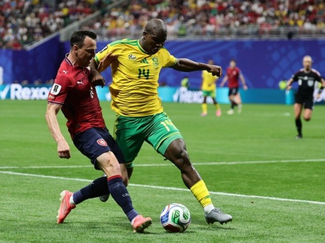 Remi fudbalera Češke i Јužne Afrike u prvom meču drugog kola na Mundijalu