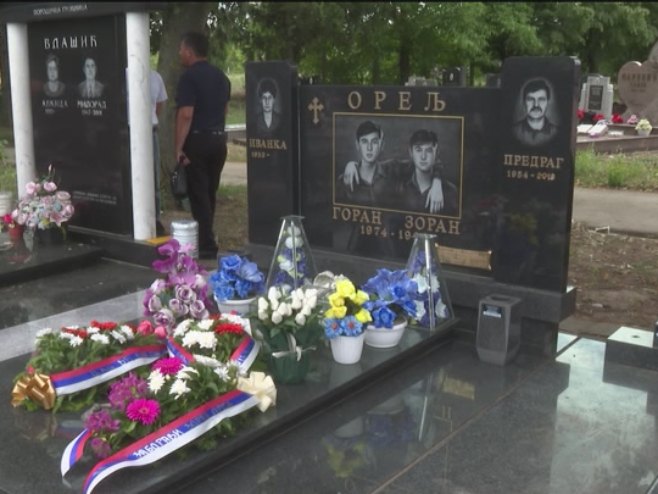 Heroji jedne majke - braća Orelj zajedno poginuli 1994. godine na bihaćkom ratištu (VIDEO)