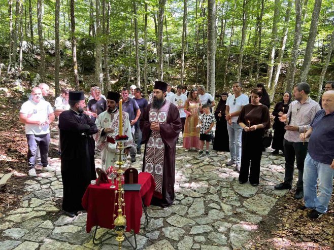 Kod Šaranove jame obilježeno 85 godina od početka pokolja u kompleksu logora Gospić–Јadovno–Pag (VIDEO)