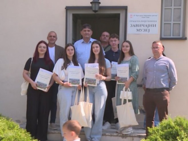 Novi Grad: Prijem za najuspješnije učenike (VIDEO)