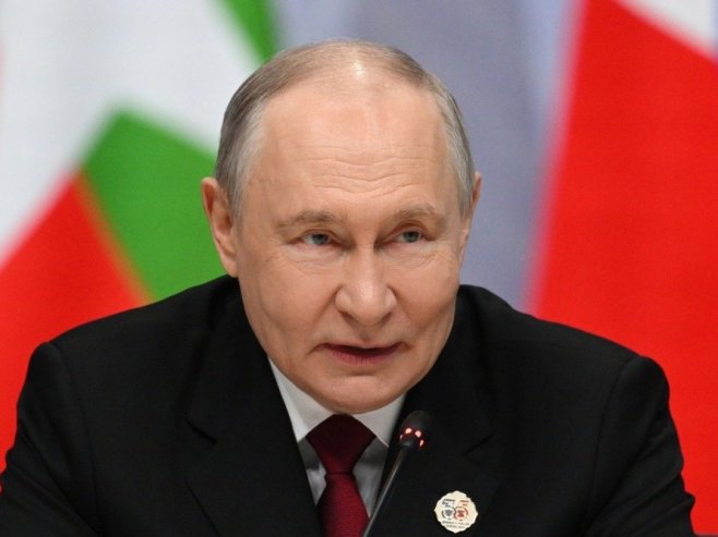 Putin: Zapad više ne krije da se sprema za rat sa Rusijom