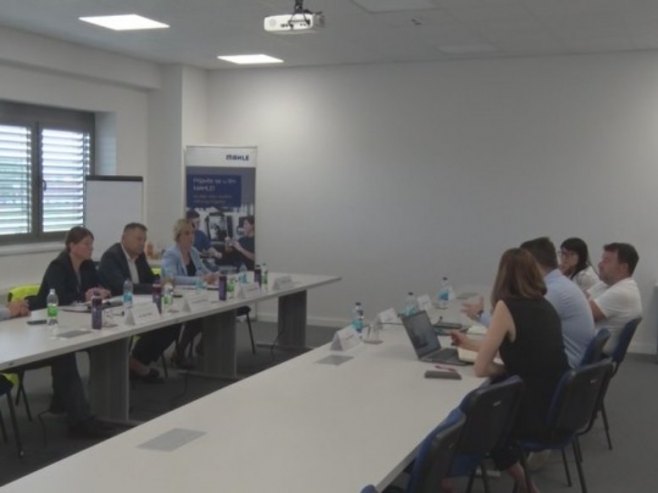 Prerađivačku industriju vratiti u fokus poslovne politike