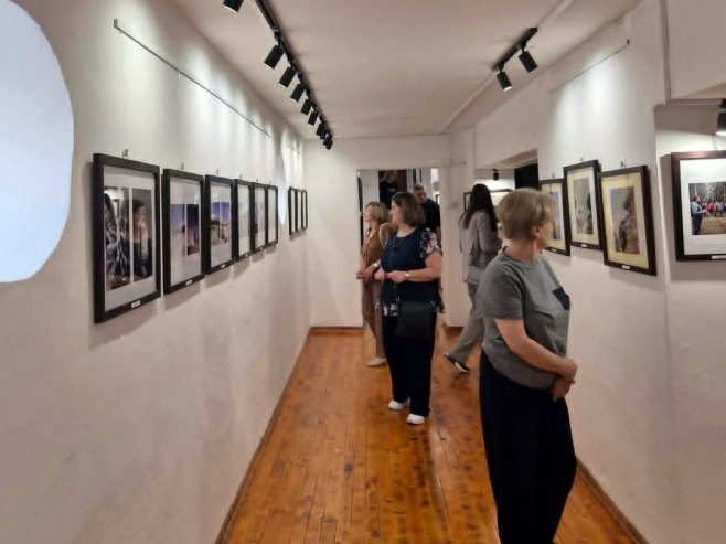 Han Pijesak: Otvorena izložba fotografija "Javor planinom 5"
