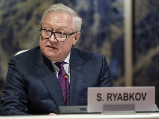 Rjabkov: Militarizacija Zapada zasniva se na mitu o ruskoj prijetnji
