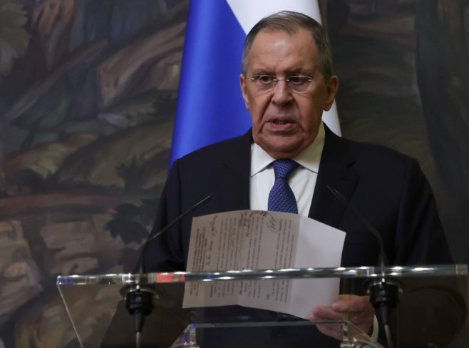 Lavrov: Amerika želi da otkupi evropski dio "Sjevernog toka"