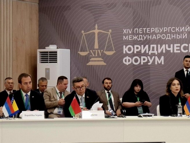 Selak na Peterburškom međunarodnom pravnom forumu - Foto: RTRS
