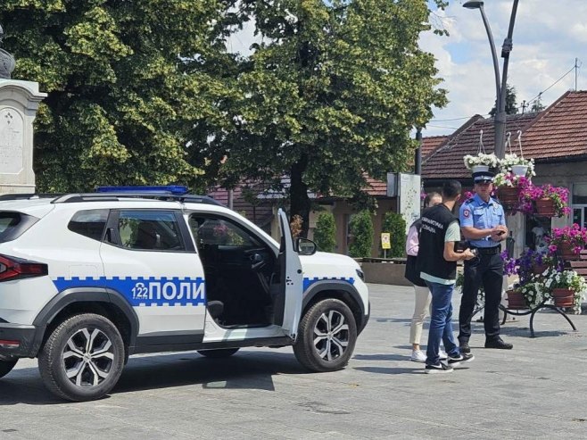 Mrkonjić Grad: Građani upoznati sa aktivnostima MUP-a u borbi protiv zloupotrebe i trgovine drogom (FOTO)
