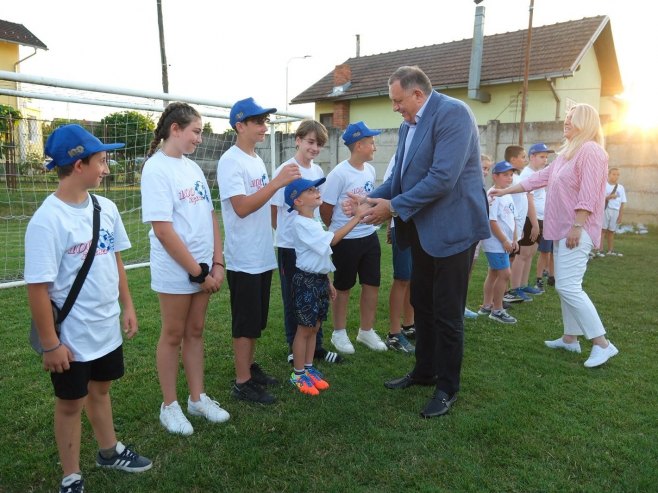 Dodik: Sloga je kroz čitav jedan vijek okupljala generacije i promovisala sportske vrijednosti (FOTO)