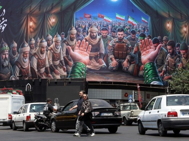 IRGC saopštio da je napao vojne ciljeve SAD-a kao odgovor na udare na iransku obalu