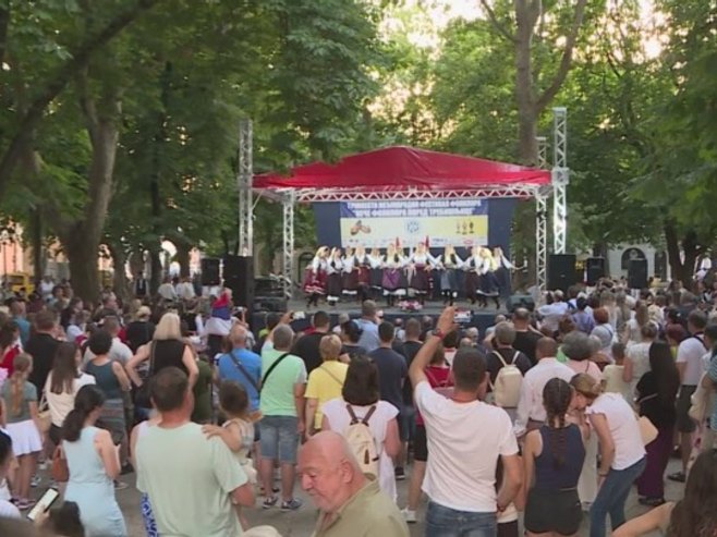 Trebinje: Međunarodni festival folklora "Večeri folklora pored Trebišnjice"