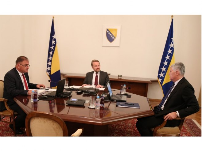 Ivanić, Izetbegović i Čović - Foto: Ustupljena fotografija