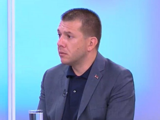 Šolaja: Stavljena tačka na nepostojeći legitimitet i legalitet Šmita; EU kontradiktorna
