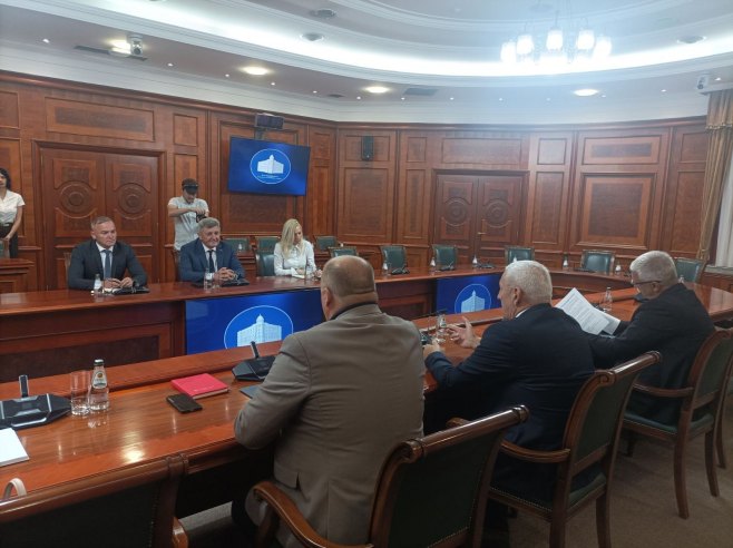 U Beogradu se sastali ministri Mastilović i Balint