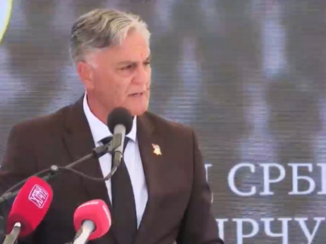 Karan: Bratunac je zemlja koja priča, 3.267 imena smo dužni da izgovaramo, i isto toliko razloga da Srpsku ne damo