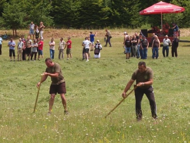 Kosidbica u selu Borak kod Kneževa: Promocija tradicije, vještine i očuvanja sela