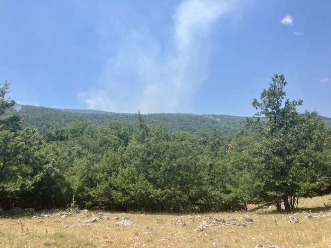 Drvar: Vatra se smiruje, danas bez gašenja iz vazduha