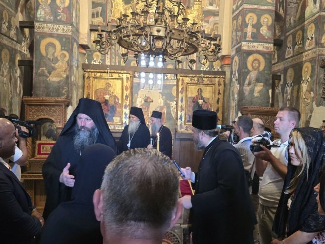 Mitropolit Teodosije u manastiru Gračanici dočekao patrijarha Porfirija i Bernsa