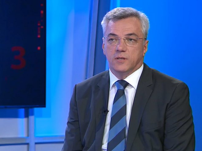 Tadić: Bećirović praktično priznao da je njegov šef Kabineta zloupotrijebio službeni položaj