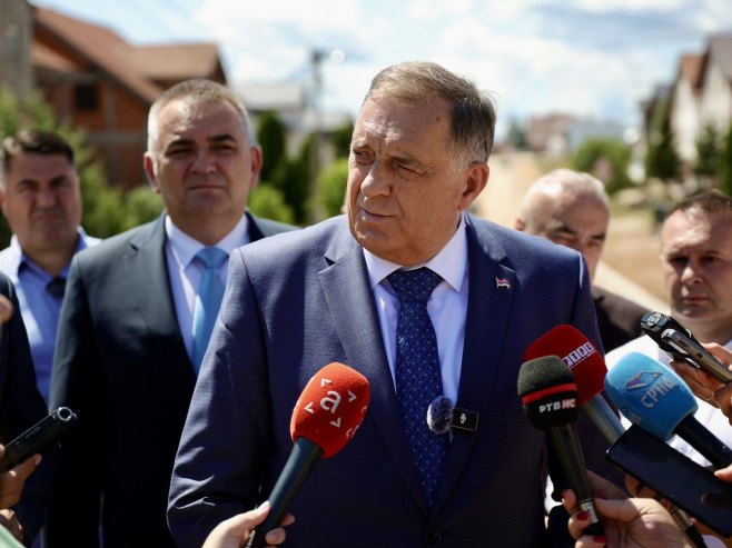 Dodik: Treća traka preko Romanije već bi bila izgrađena da nema mešetarenja