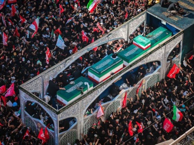 Sahranjen iranski ajatolah Ali Hamnei