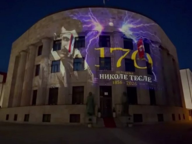Palata Republike Srpske večeras osvijetljena likom Nikole Tesle