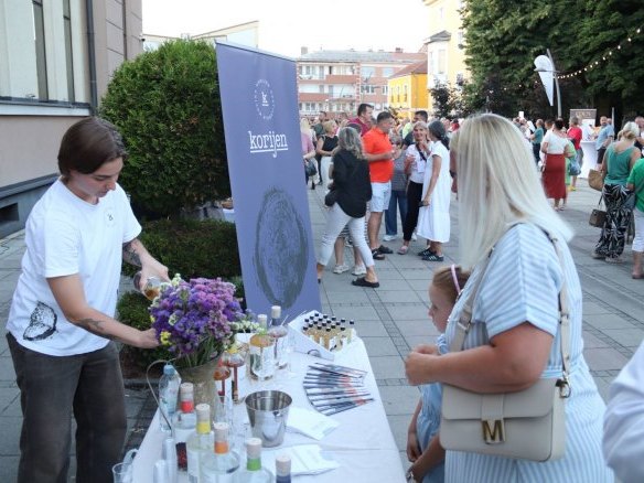 Derventska rakijska večer okupila brojne proizvođače rakije