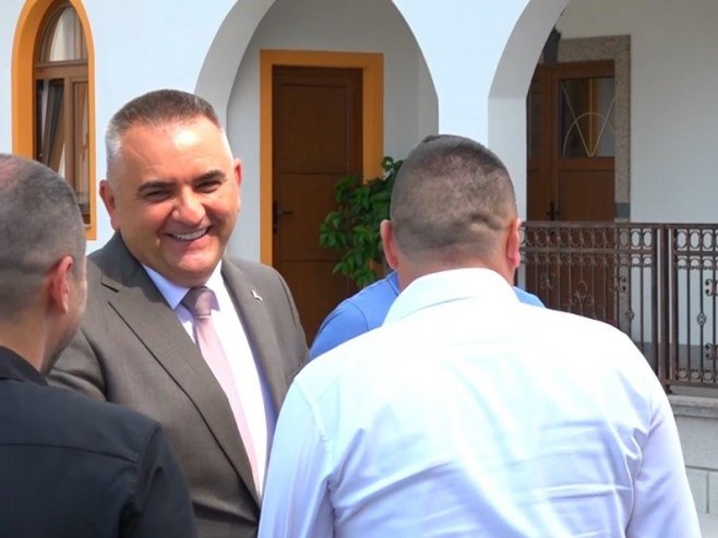 Minić u Prnjavoru: Dobra saradnja lokalnih i republičkih vlasti, najavljeni novi projekti
