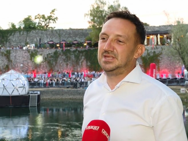 Bina na Vrbasu, publika na obali (VIDEO)